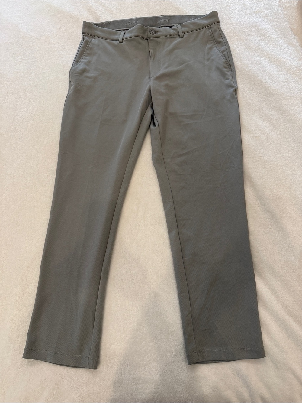 Greg Norman Collection Men's Gray Chinos - Modern Straight Leg